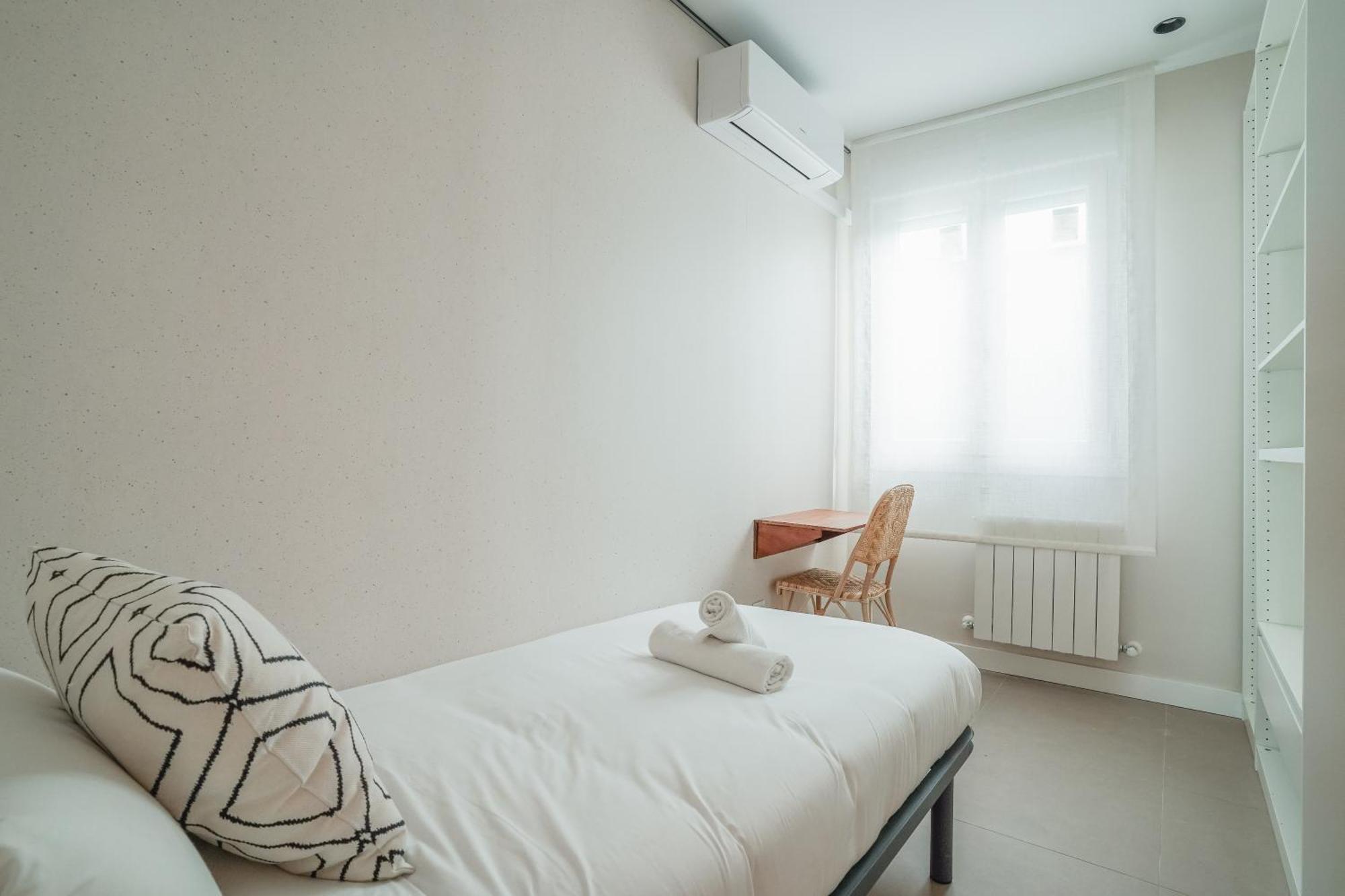 Modern Apartment-2Bedrooms 1Bath-Cuatro Caminos Madri Exterior foto